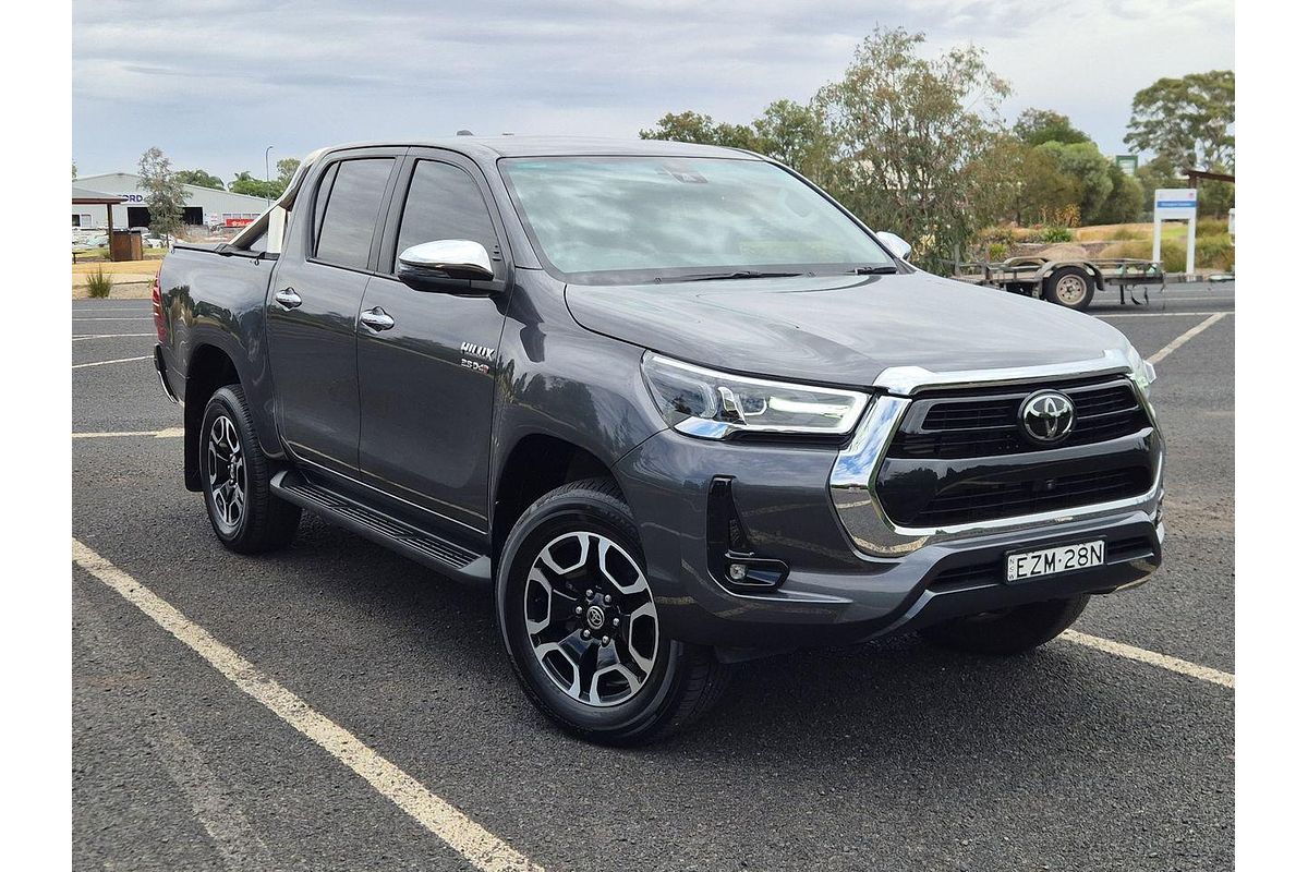 2023 Toyota Hilux SR5 GUN126R 4X4