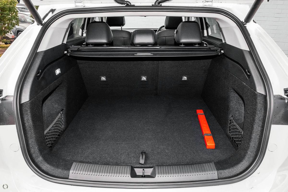 2025 MG HS Hybrid+ Essence AS33H