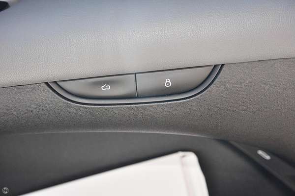 2025 MG IM5 Performance P12L