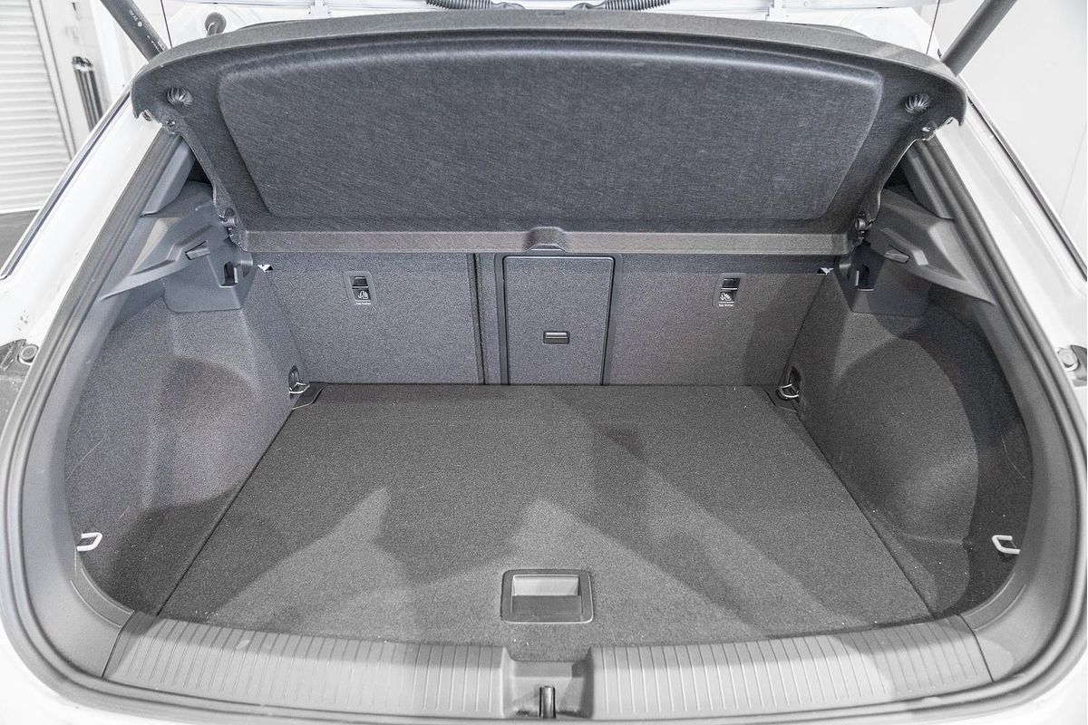 2022 Volkswagen T-Roc R D11