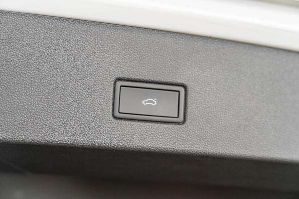 2022 Volkswagen T-Roc R D11