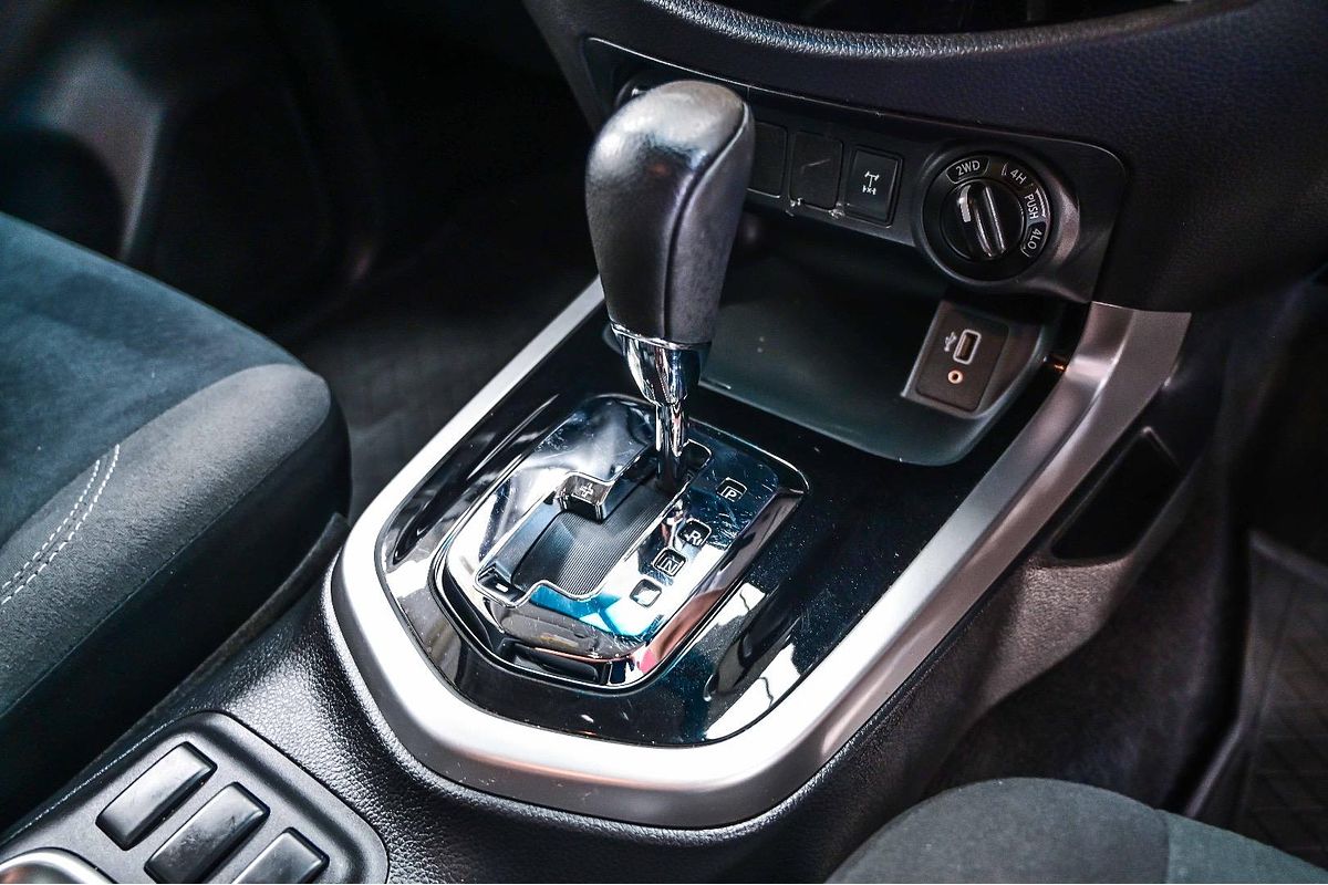 2020 Nissan Navara ST D23 Series 4 4X4