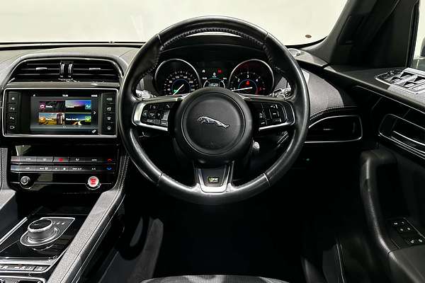 2018 Jaguar F-PACE 20d R-Sport X761