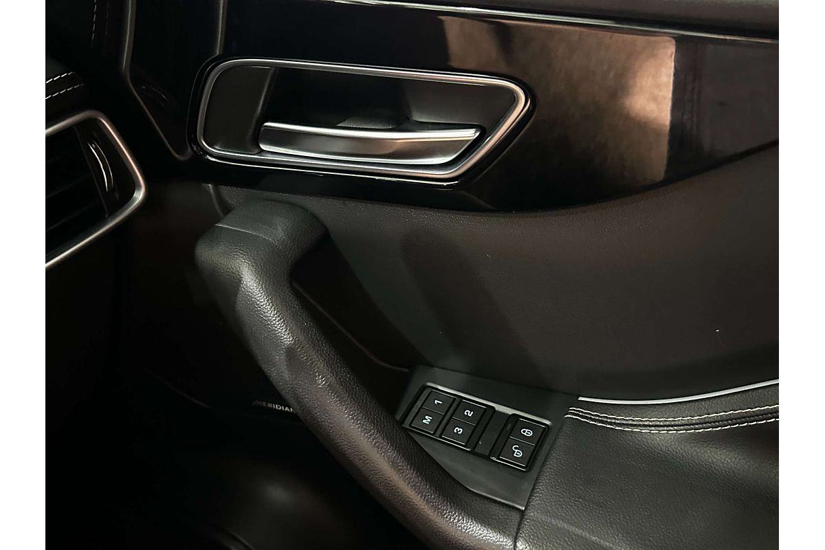 2018 Jaguar F-PACE 20d R-Sport X761