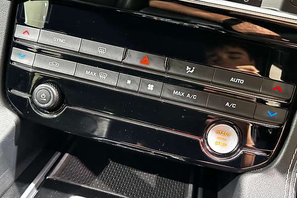 2018 Jaguar F-PACE 20d R-Sport X761