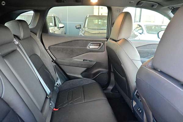 2025 Nissan QASHQAI N-DESIGN e-POWER J12