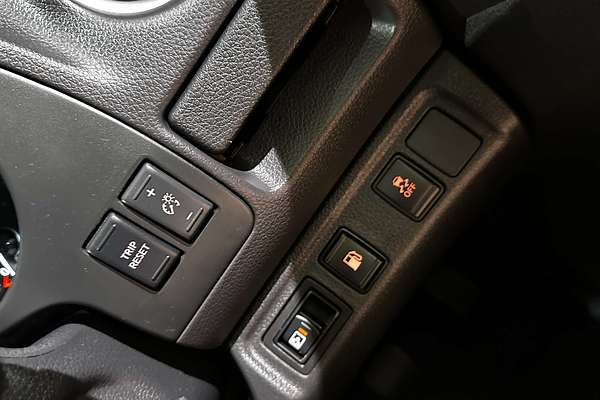 2020 Nissan Navara ST D23 Series 4 4X4