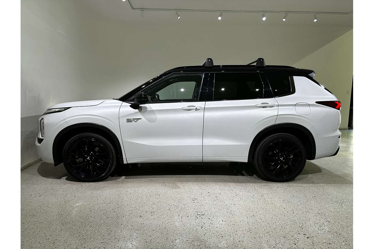 2024 Mitsubishi Outlander PHEV GSR ZM