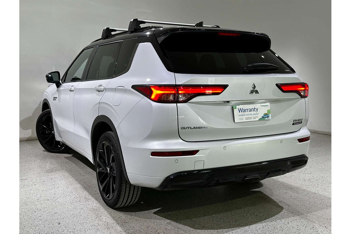 2024 Mitsubishi Outlander PHEV GSR ZM