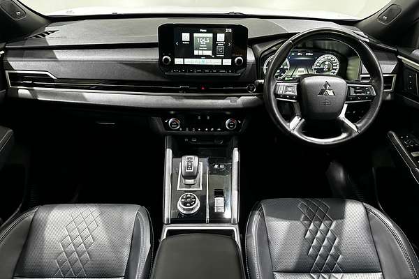 2024 Mitsubishi Outlander PHEV GSR ZM