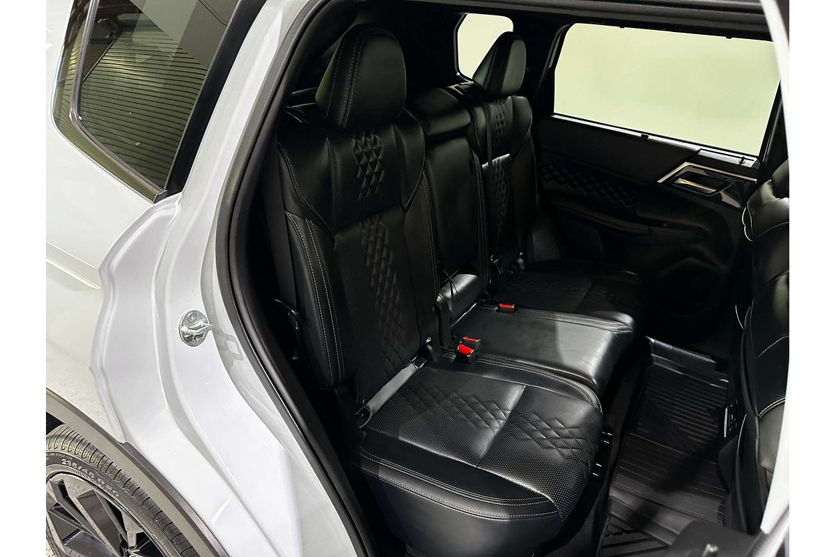 2024 Mitsubishi Outlander PHEV GSR ZM