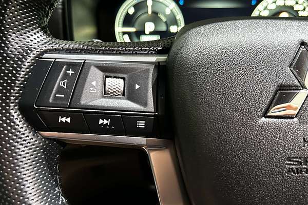 2024 Mitsubishi Outlander PHEV GSR ZM