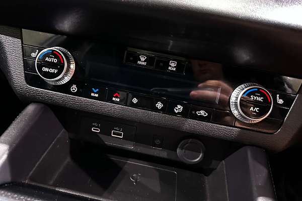 2024 Mitsubishi Outlander PHEV GSR ZM