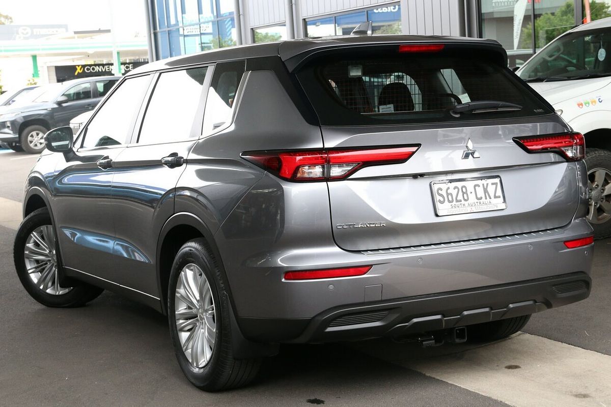 2021 Mitsubishi Outlander ES ZM