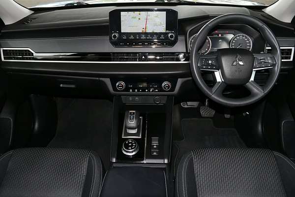 2021 Mitsubishi Outlander ES ZM