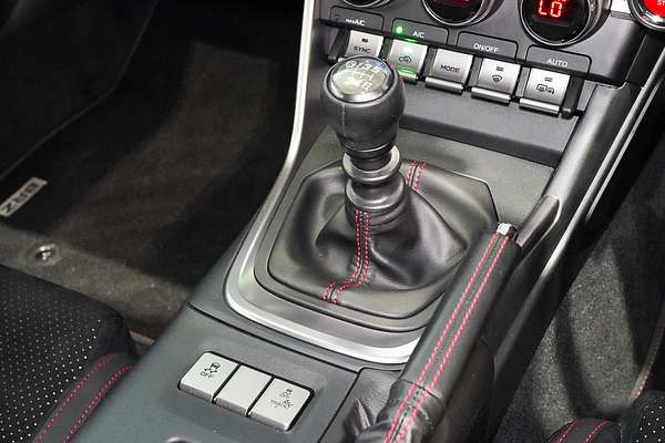 2024 Subaru BRZ S ZD8