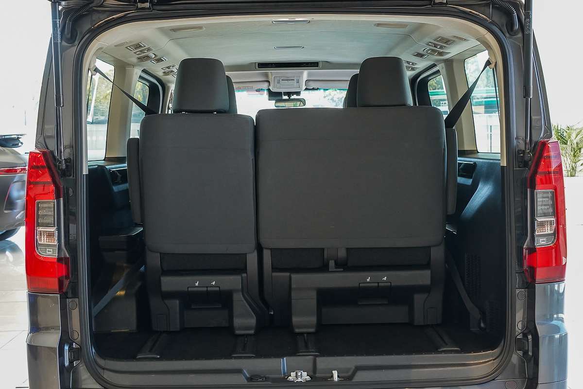 2019 Toyota Granvia GDH303R