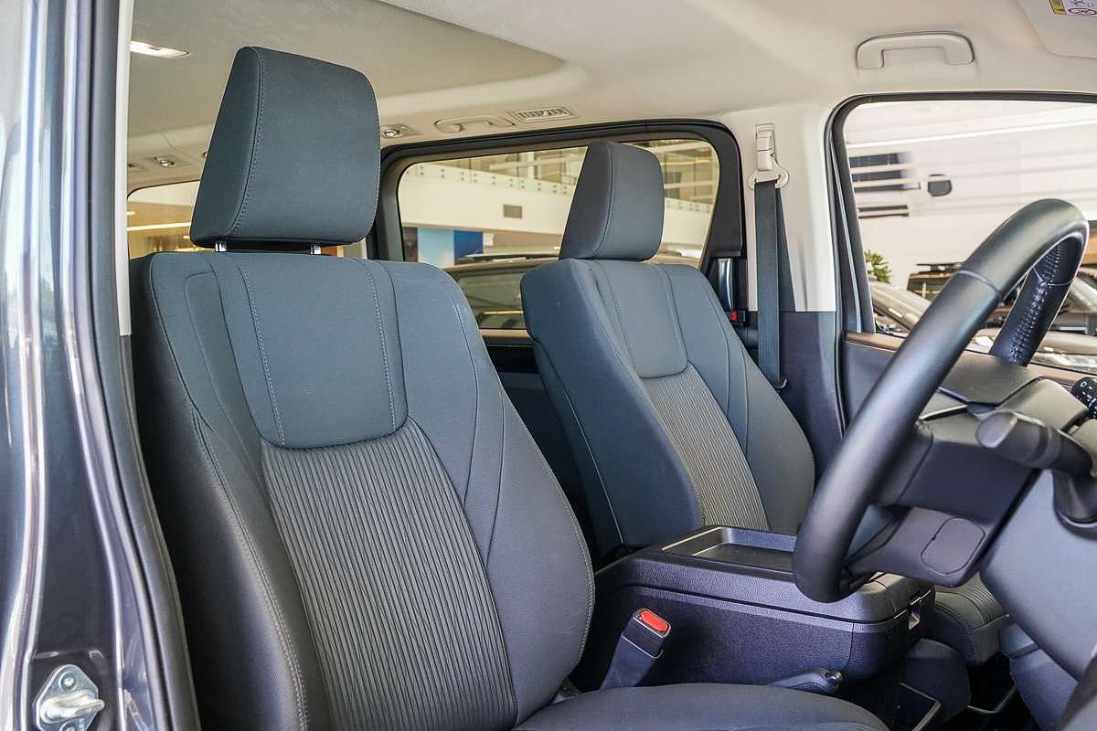 2019 Toyota Granvia GDH303R