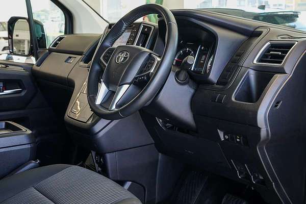 2019 Toyota Granvia GDH303R