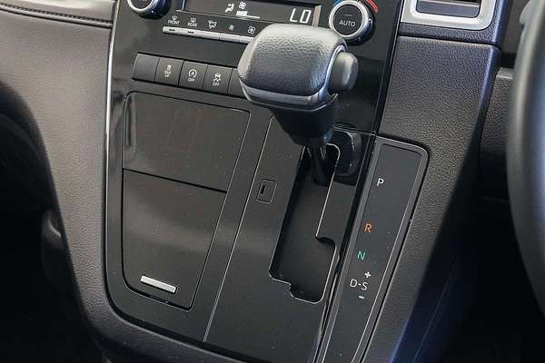 2019 Toyota Granvia GDH303R