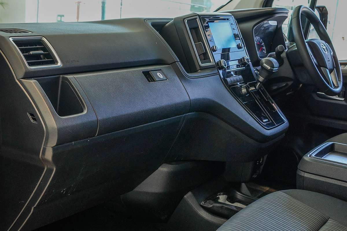 2019 Toyota Granvia GDH303R