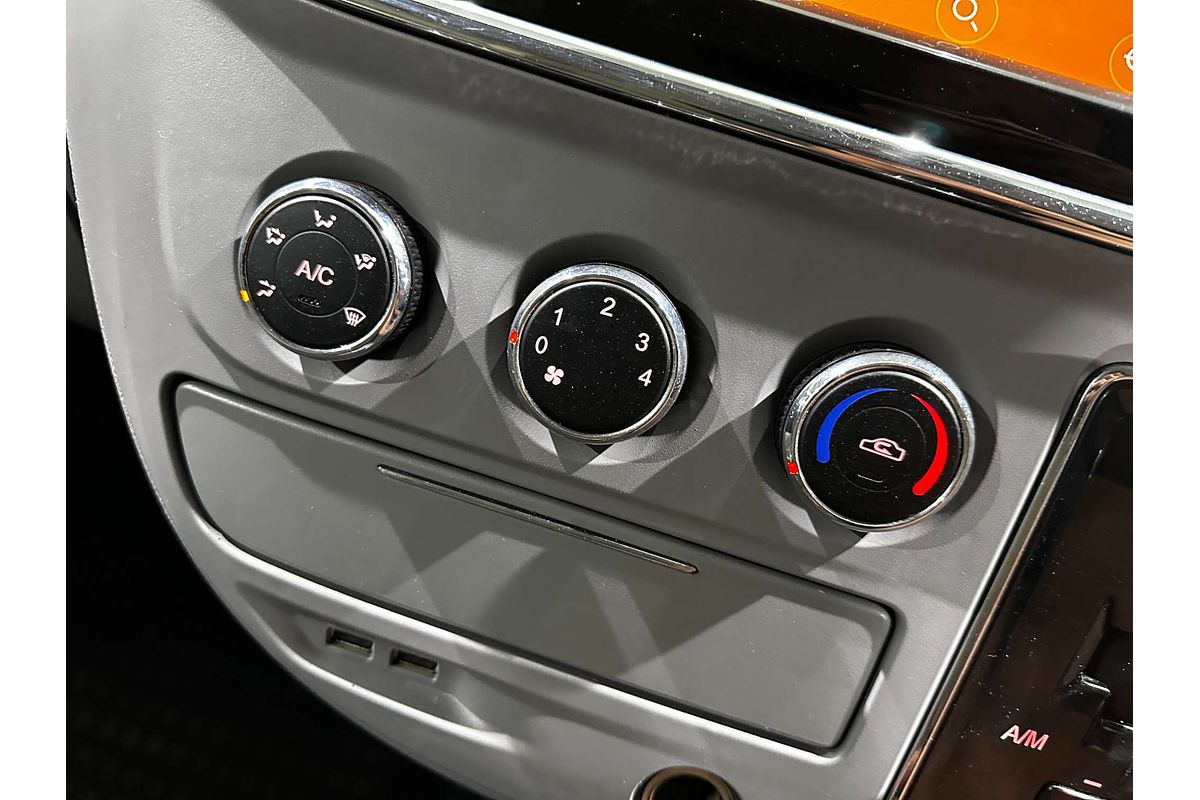 2023 LDV V80   SWB Low Roof