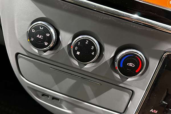 2023 LDV V80   SWB Low Roof