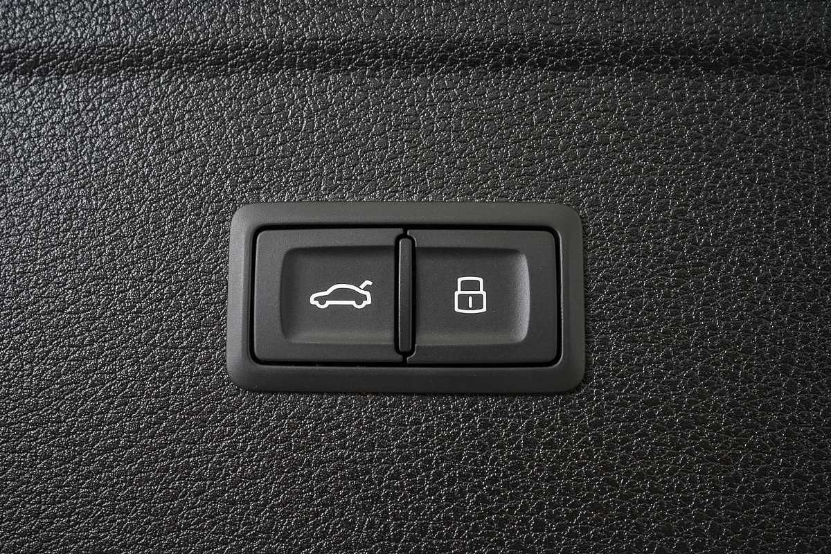 2019 Audi Q5 40 TDI design FY