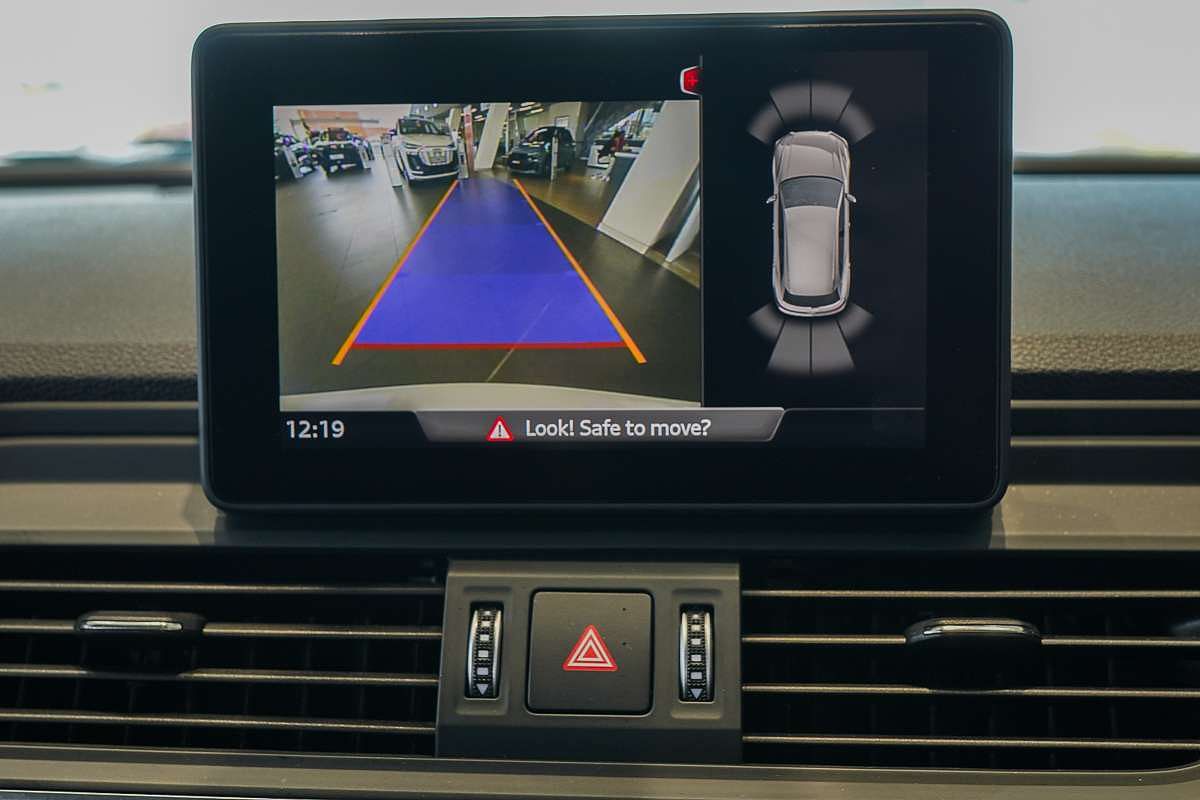 2019 Audi Q5 40 TDI design FY