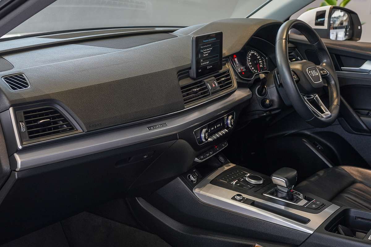 2019 Audi Q5 40 TDI design FY