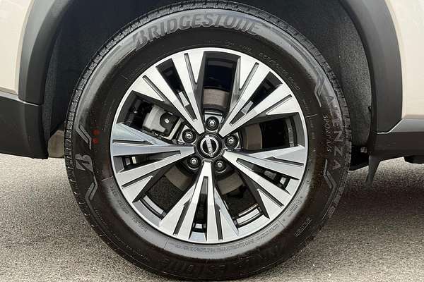 2024 Nissan X-TRAIL ST-L T33