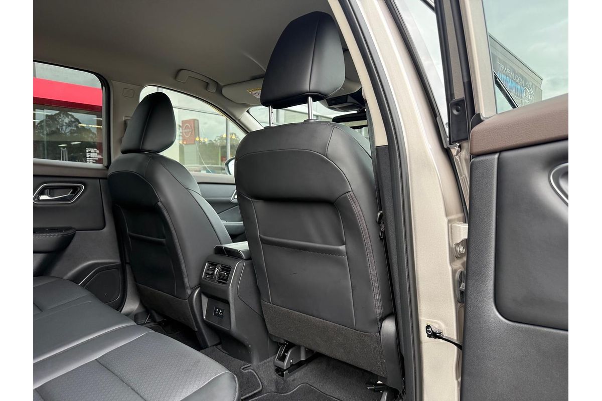 2024 Nissan X-TRAIL ST-L T33