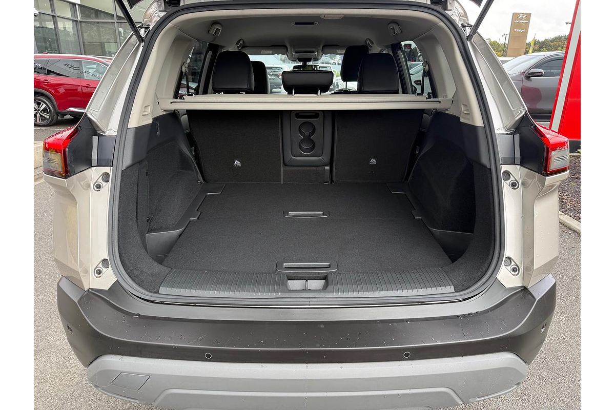 2024 Nissan X-TRAIL ST-L T33