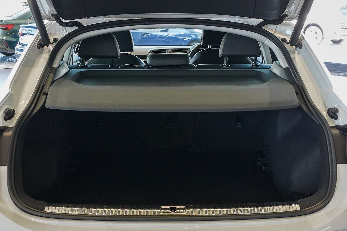 2022 Audi Q3 35 TFSI S line F3