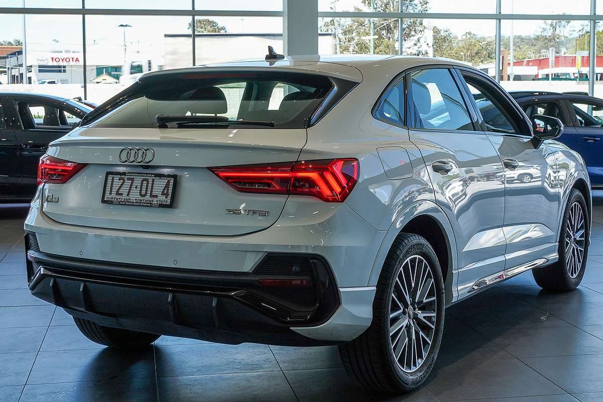 2022 Audi Q3 35 TFSI S line F3