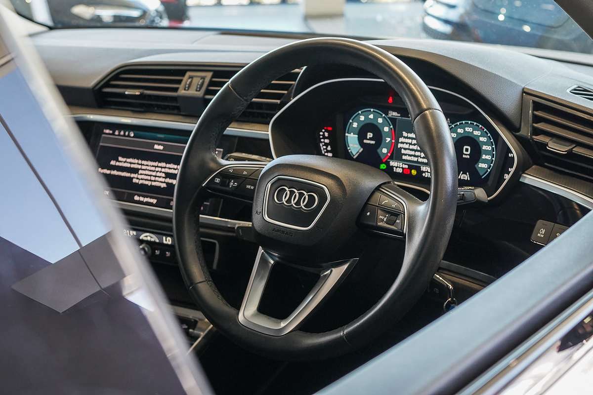 2022 Audi Q3 35 TFSI S line F3