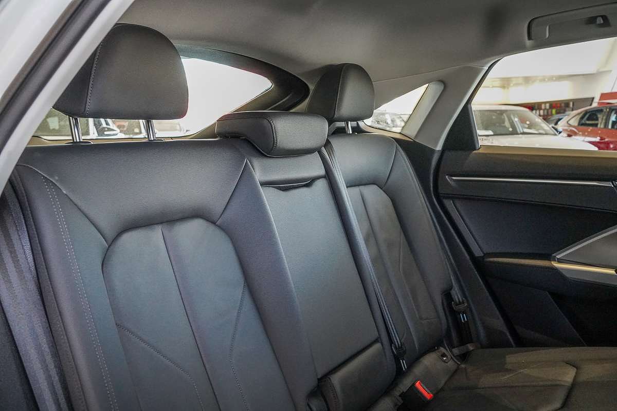 2022 Audi Q3 35 TFSI S line F3