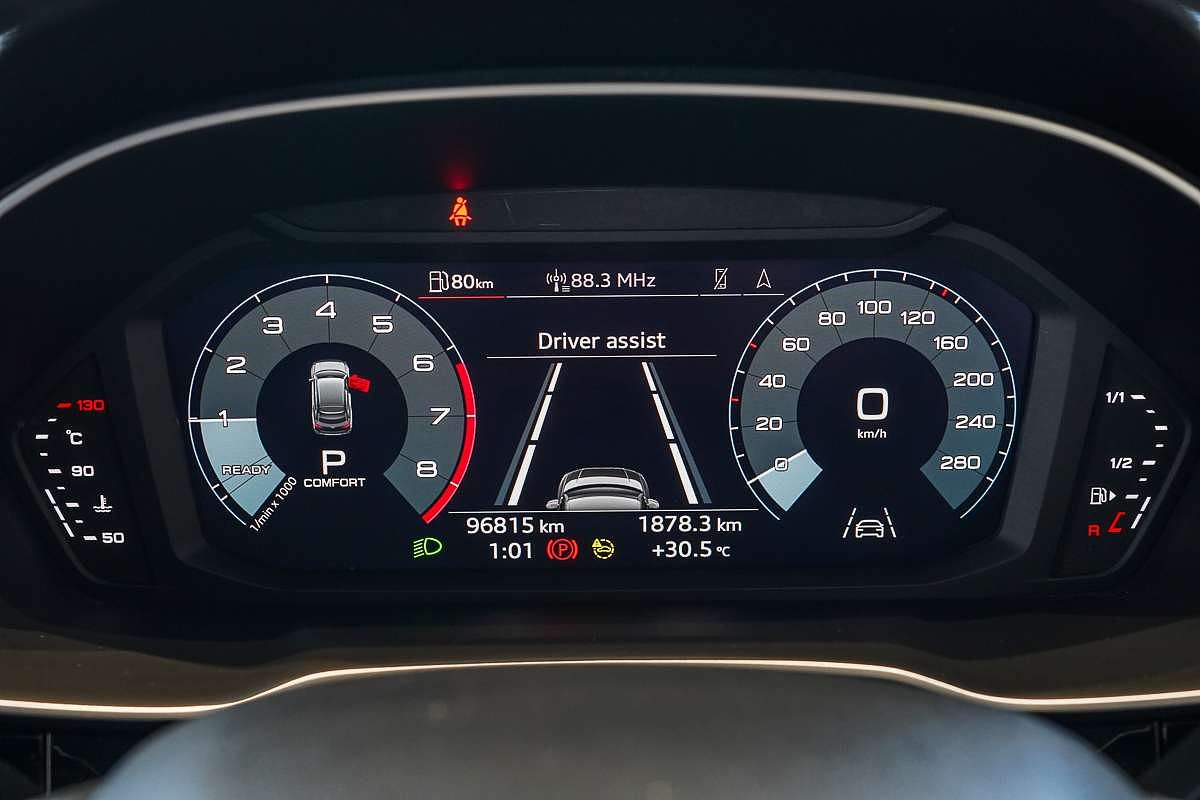 2022 Audi Q3 35 TFSI S line F3