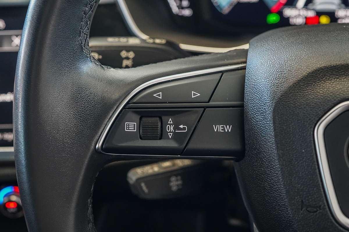 2022 Audi Q3 35 TFSI S line F3