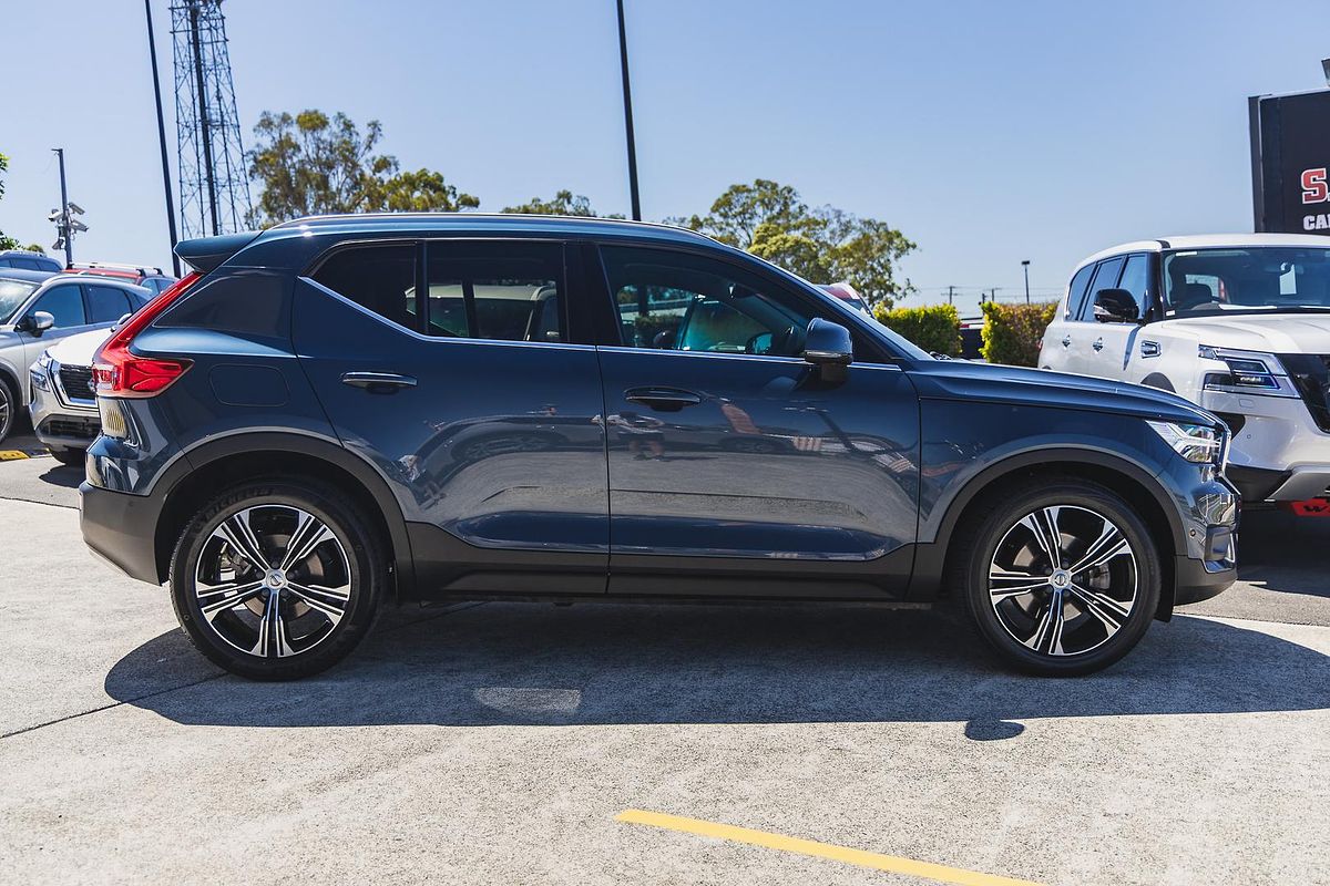 2021 Volvo XC40 T4 Inscription