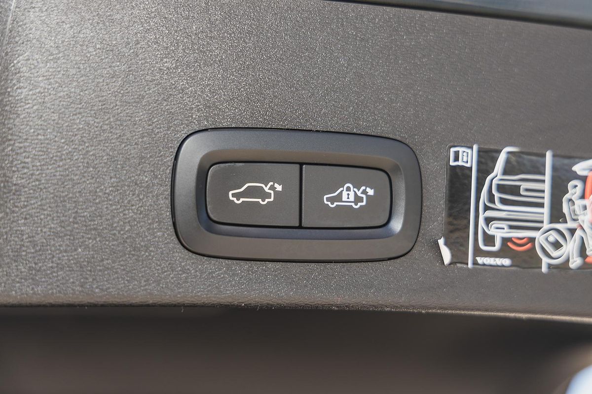 2021 Volvo XC40 T4 Inscription