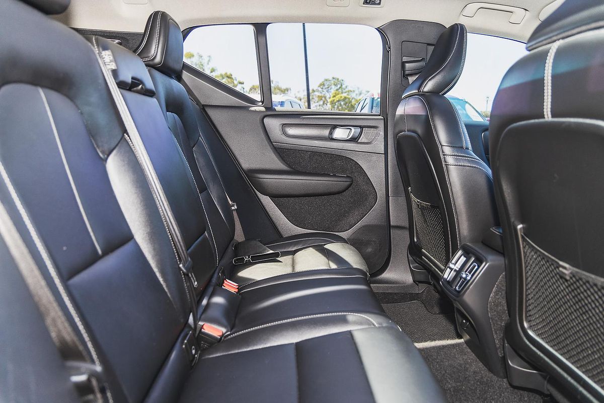 2021 Volvo XC40 T4 Inscription