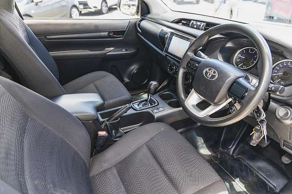 2018 Toyota Hilux SR GUN126R 4X4