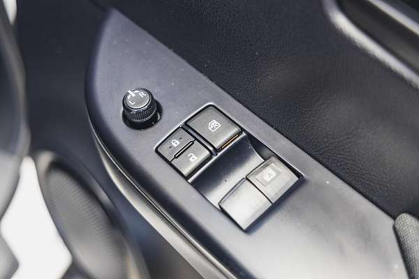 2018 Toyota Hilux SR GUN126R 4X4