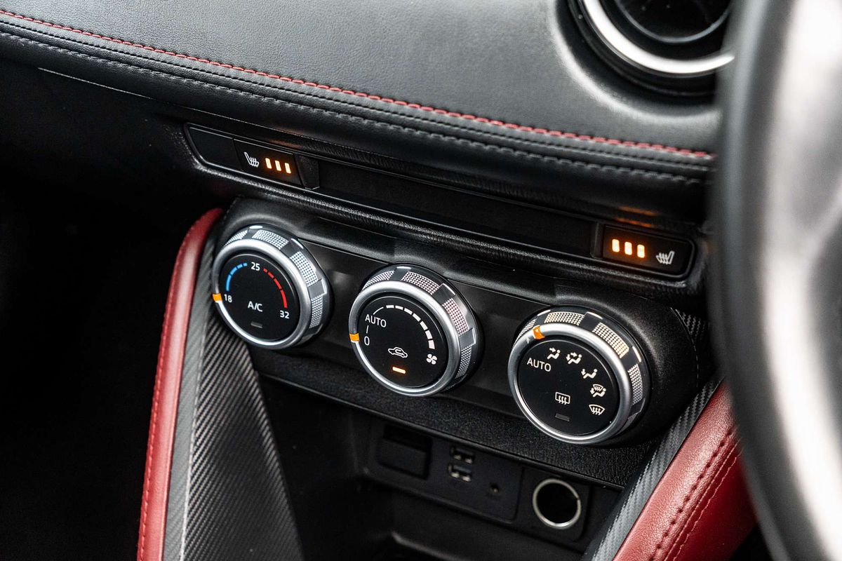 2017 Mazda CX-3 Akari DK