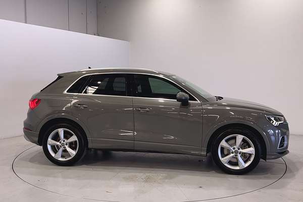 2020 Audi Q3 40 TFSI S line F3