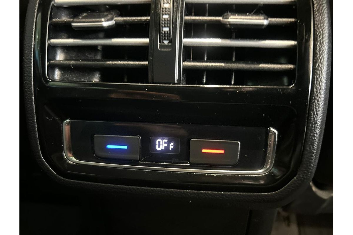 2018 Volkswagen Passat Alltrack Wolfsburg Edition B8