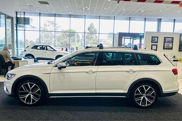 2018 Volkswagen Passat Alltrack Wolfsburg Edition B8