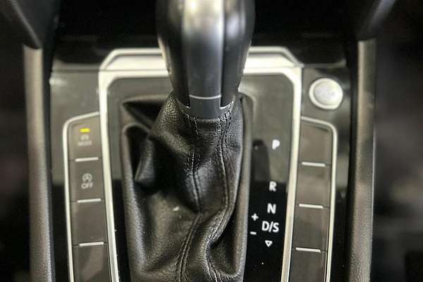 2018 Volkswagen Passat Alltrack Wolfsburg Edition B8