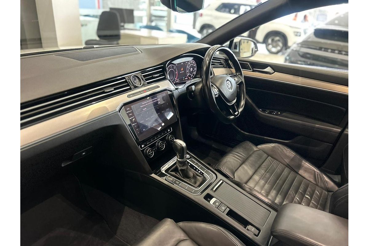 2018 Volkswagen Passat Alltrack Wolfsburg Edition B8
